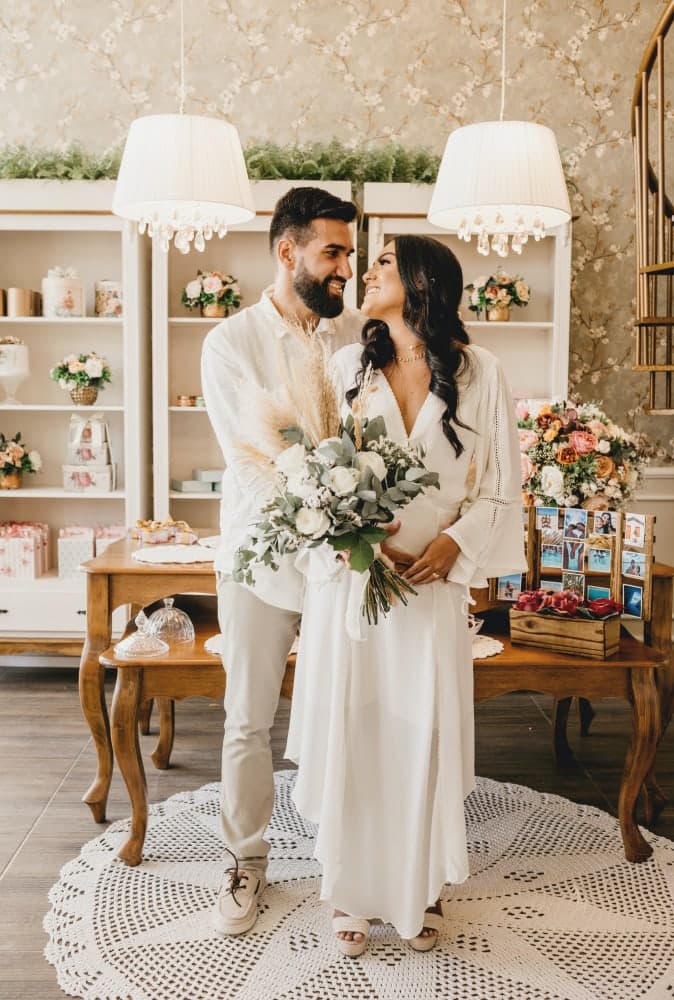 A quiet moment with a white bouquet